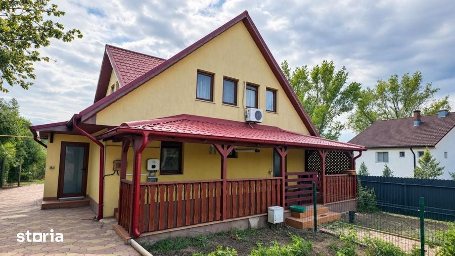 Casă cu 7 camere cu Teren 1014 Mp în Stănișești