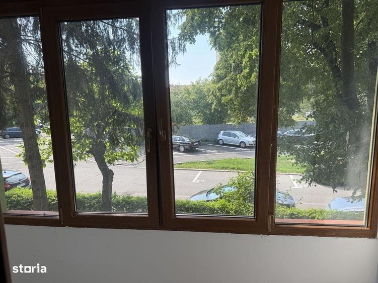 Apartament cu 2 camere în Micro 15