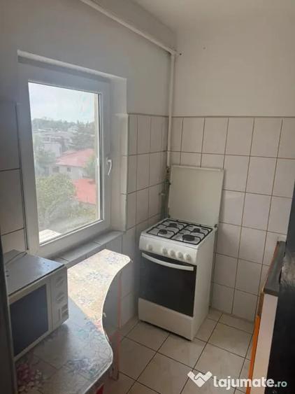 Garsonieră decomandată în Piorești