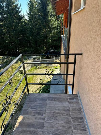 Casă cu 4 camere cu Teren 1200 Mp în Muntele Băișorii