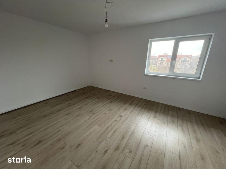Casă cu 3 camere cu Teren 180 Mp în Sânandrei
