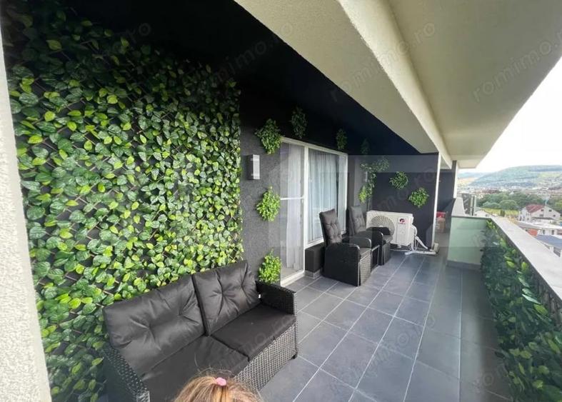Apartament cu 3 camere în Sud