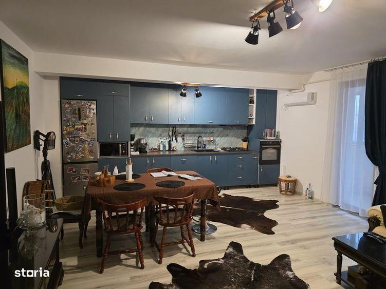 Inchiriez apartament 3 camere - 1