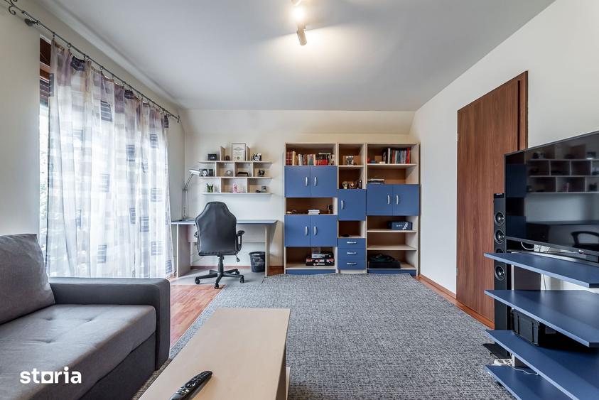 Casă cu 5 camere cu Teren 600 Mp în Aradul Nou