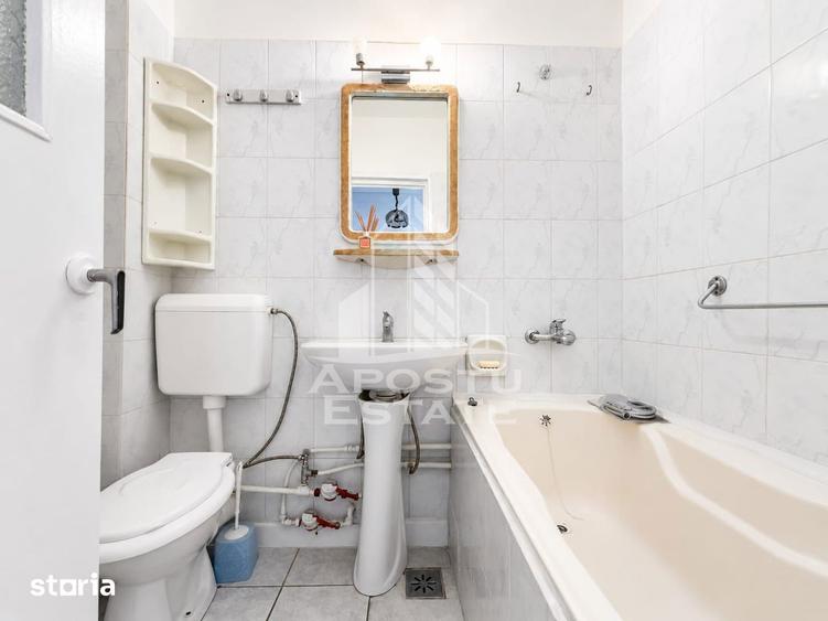 Apartament cu 2 camere, mobilat în Boul Roșu