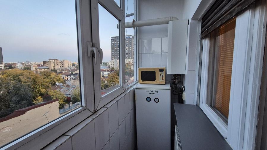 Apartament cu 2 camere semidecomandat, mobilat în Unirii