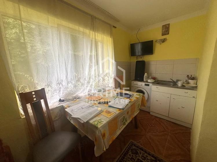 Casă cu 3 camere cu Teren 25000 Mp în Valea Vințului