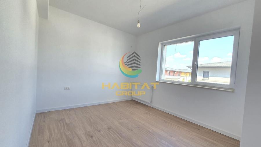 Apartament cu 3 camere semidecomandat în Metalurgiei