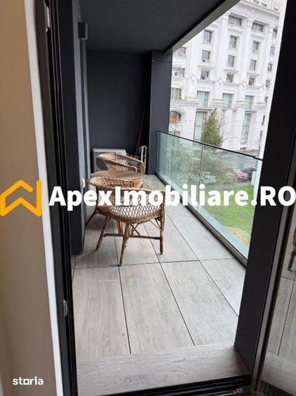 Apartament cu 2 camere semidecomandat în Centrul Civic