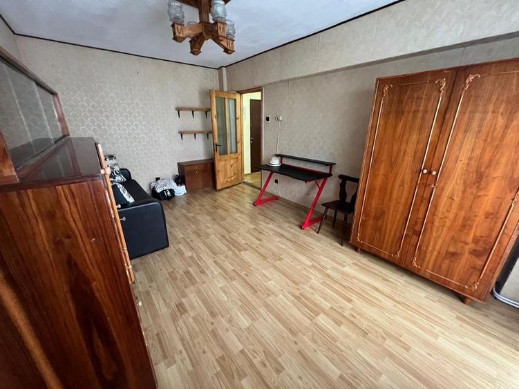 Apartament cu 2 camere decomandat în Zorilor