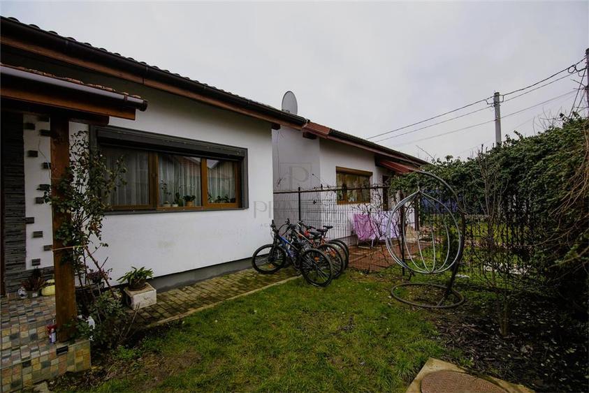 Duplex cu 3 camere cu Teren 316 Mp în Moșnița Veche