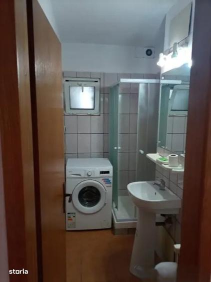 Apartament cu 4 camere decomandat în Unirii