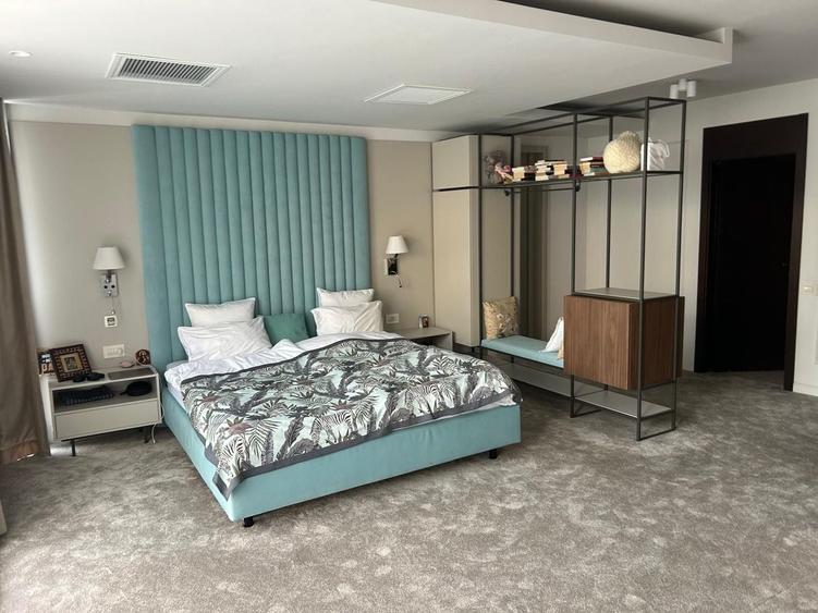 Apartament cu 4 camere semidecomandat, mobilat în Iancu Nicolae