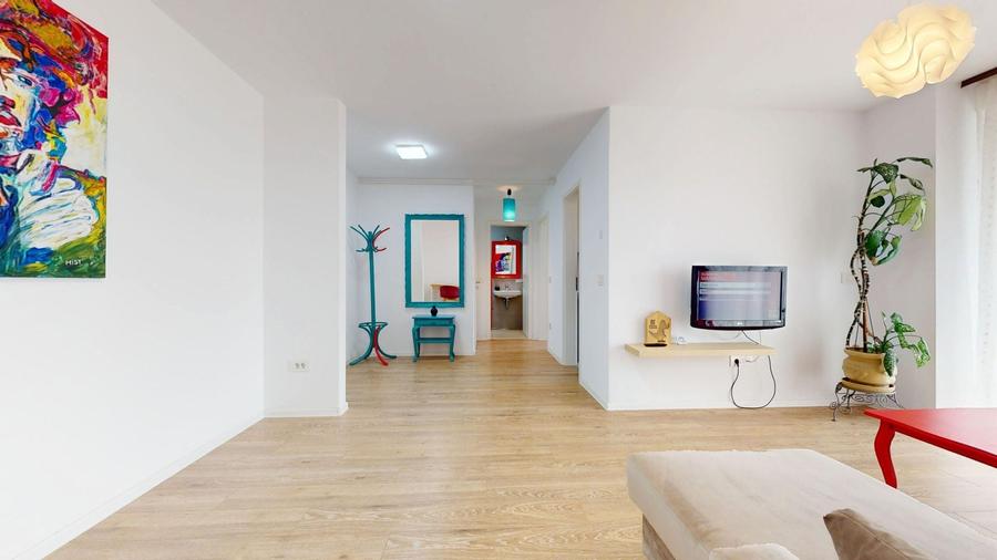 Apartament cu 2 camere decomandat, mobilat în Tractorul