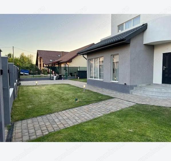 Casă cu 5 camere cu Teren 450 Mp în Sângeorgiu de Mureș
