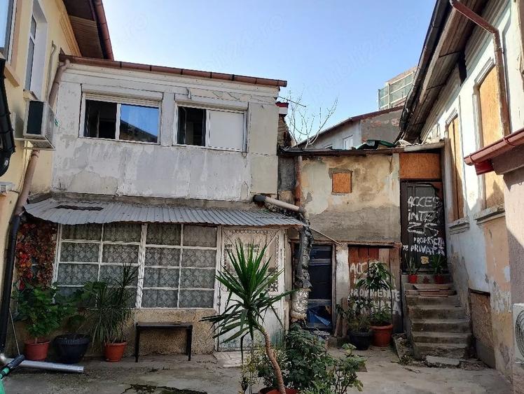 Casă cu Teren 268 Mp în Eminescu