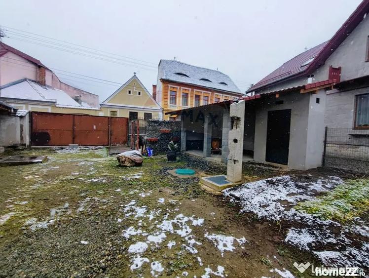 Casă cu 3 camere cu Teren 368 Mp în Sud