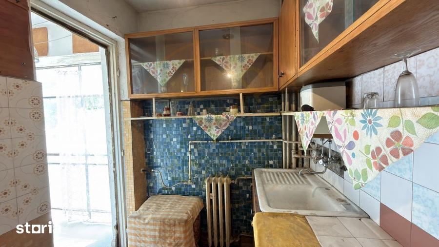 Apartament cu 2 camere decomandat, mobilat în Central