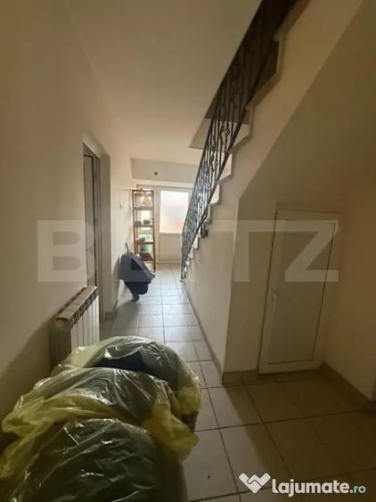 Casă cu 6 camere cu Teren 250 Mp în Bereasca