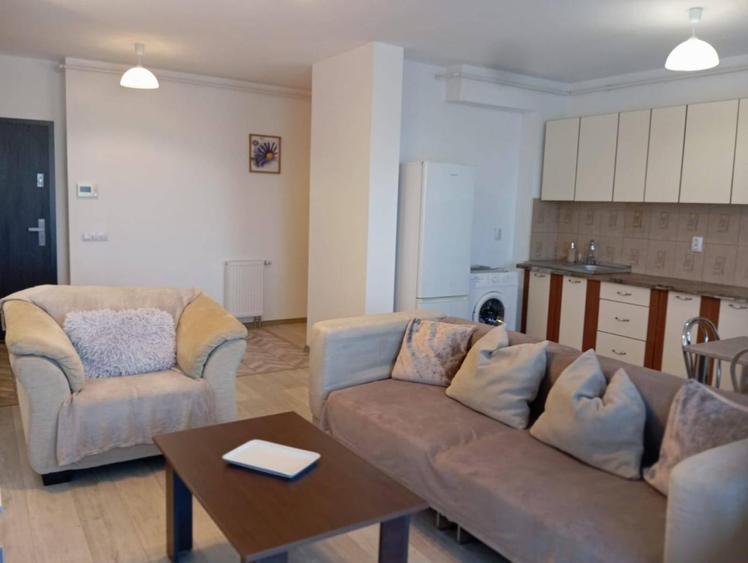 Apartament cu 2 camere semidecomandat, mobilat în Gheorgheni