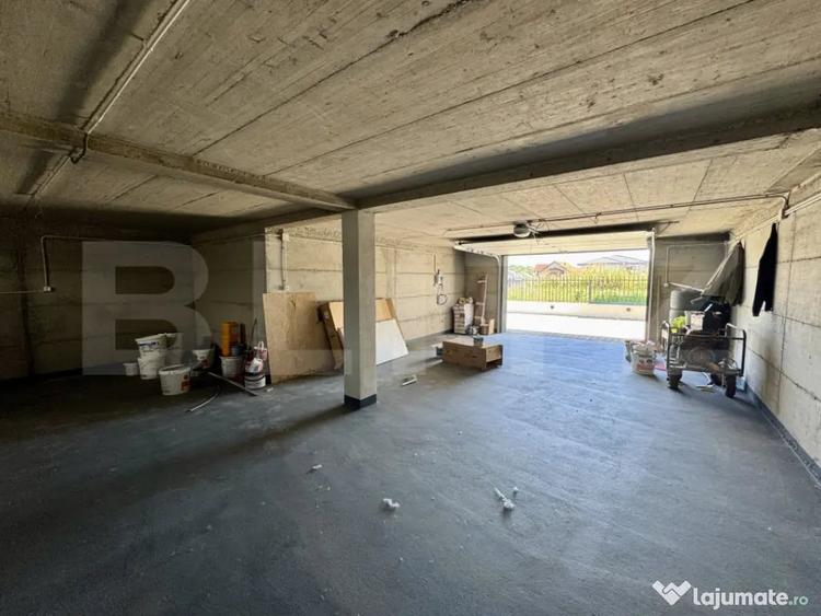 Casă cu 4 camere cu Teren 500 Mp în Corunca