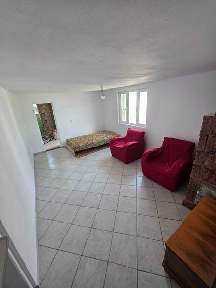 Casa de vanzare in Floresti Prahova (in renovare) - 1