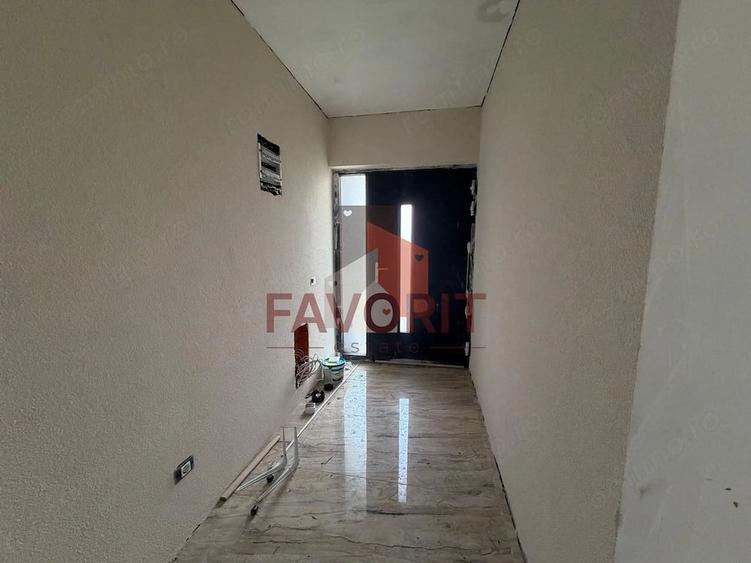 Casă cu 4 camere cu Teren 860 Mp în Covaci