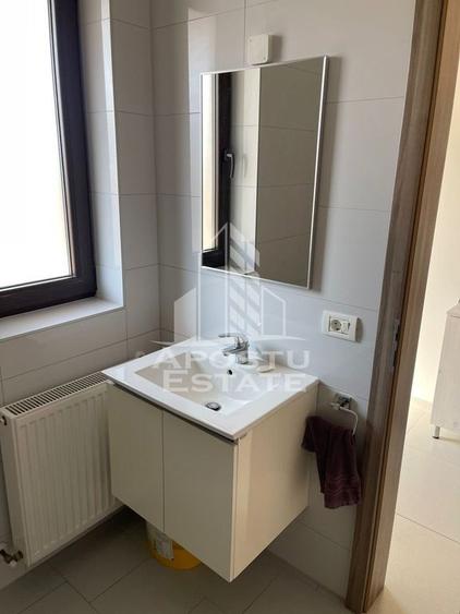 Casă cu 4 camere cu Canalizare în Giroc
