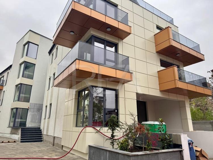 Apartament cu 2 camere semidecomandat în Matei Voievod