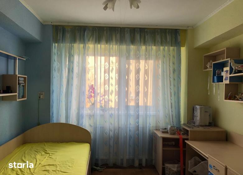 Apartament cu 3 camere în Ultracentral