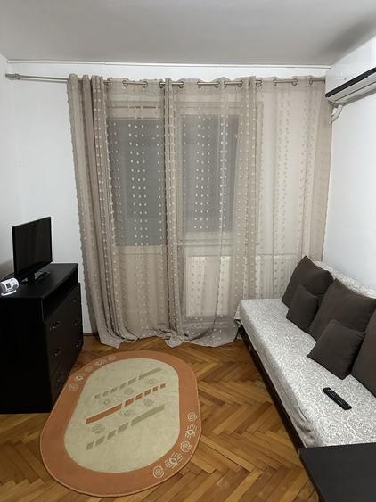 Inchiriez apartament 2 camere - 5