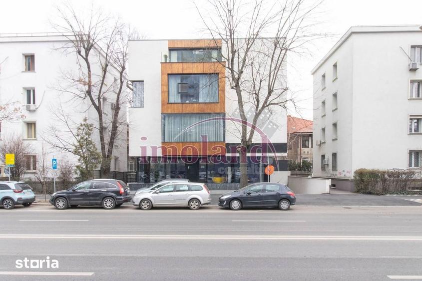 Spațiu comercial, de 146 mp, în Centrul Civic