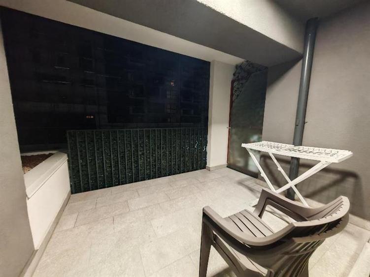 Apartament cu 2 camere decomandat, mobilat în Tractorul