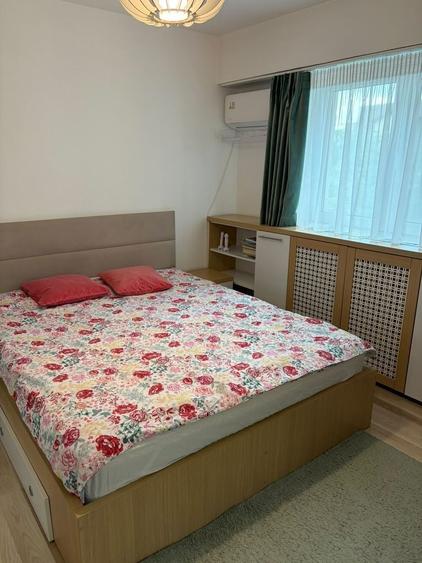 Apartament cu 3 camere, mobilat în 13 Septembrie