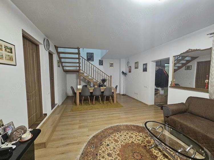 Casă cu Teren 1260 Mp în Central