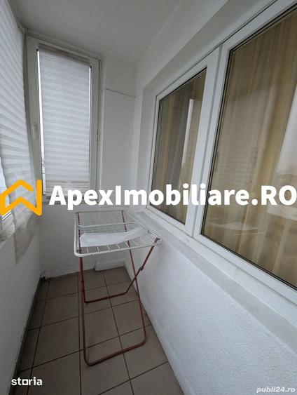 Apartament cu 2 camere semidecomandat în Centrul Civic