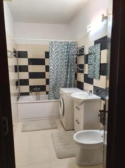 Apartament cu 2 camere semidecomandat, mobilat în Florești