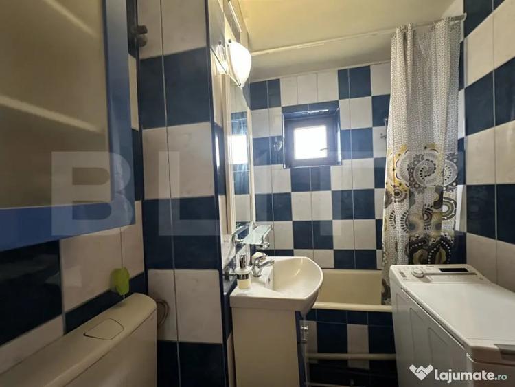 Apartament cu 3 camere decomandat în Central