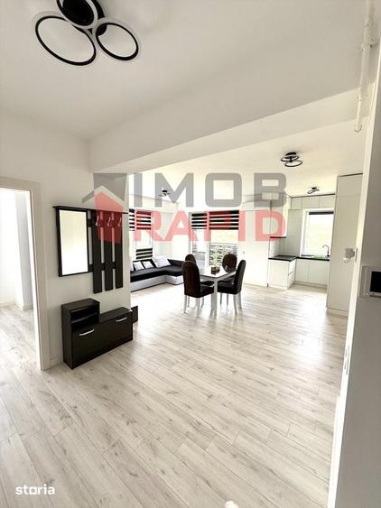 Apartament cu 4 camere decomandat în Central