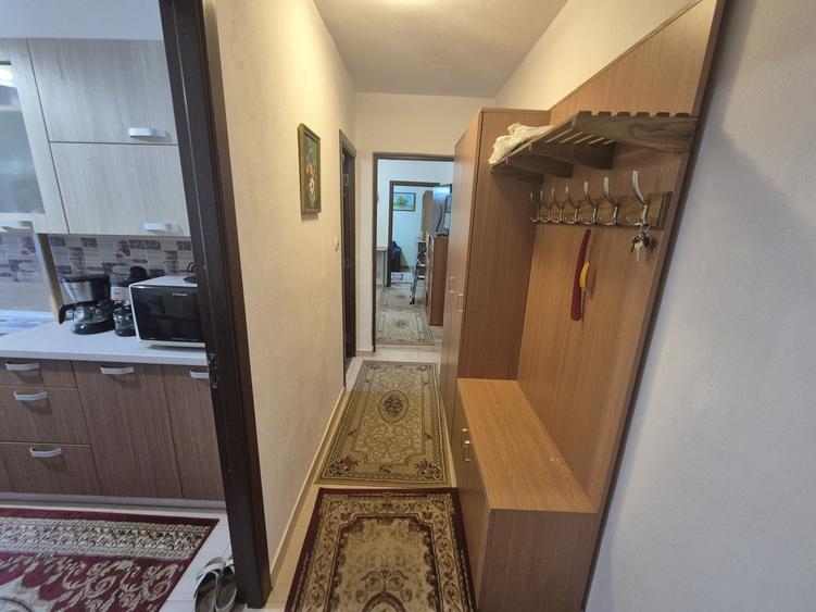 Apartament cu 2 camere semidecomandat în Nufărul