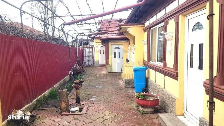 Casă cu 4 camere în Chercea