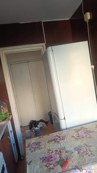 Apartament cu 3 camere semidecomandat în Bucur Obor
