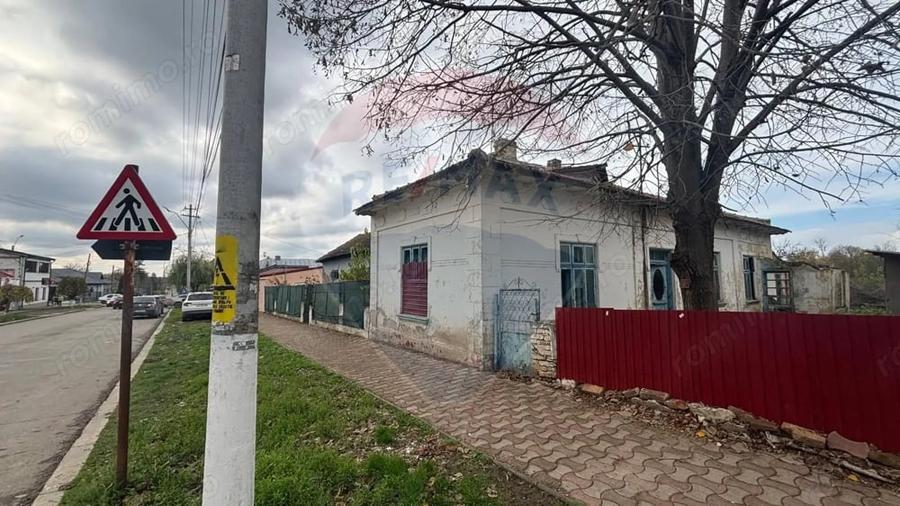 Teren de 1033 mp, în Central