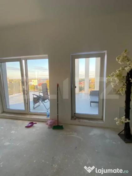 Apartament cu 2 camere decomandat în Botizului