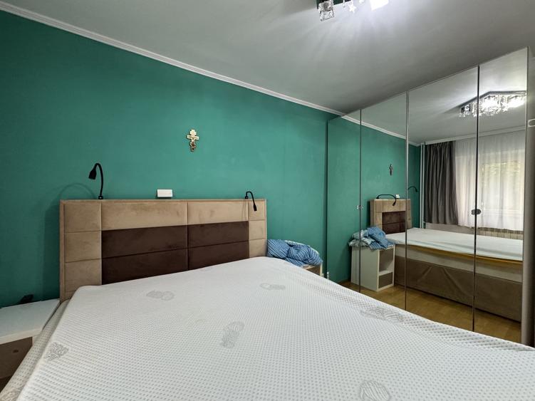 Apartament cu 3 camere decomandat, mobilat în Tineretului