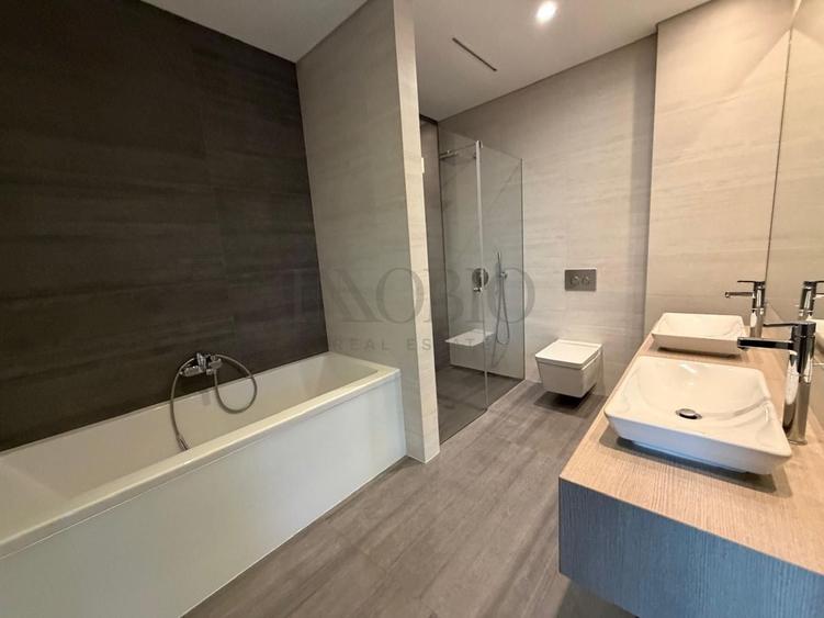 Apartament cu 4 camere în Primăverii