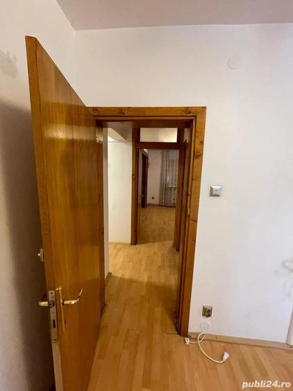 Apartament cu 4 camere decomandat în Republicii