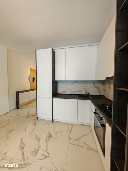 Apartament cu 3 camere decomandat în Tărlungeni