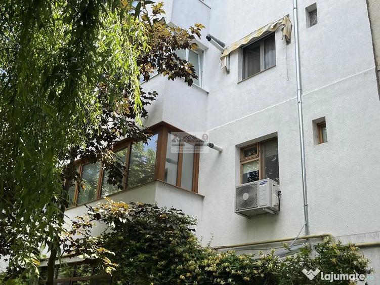 Apartament cu 3 camere decomandat, mobilat în Central