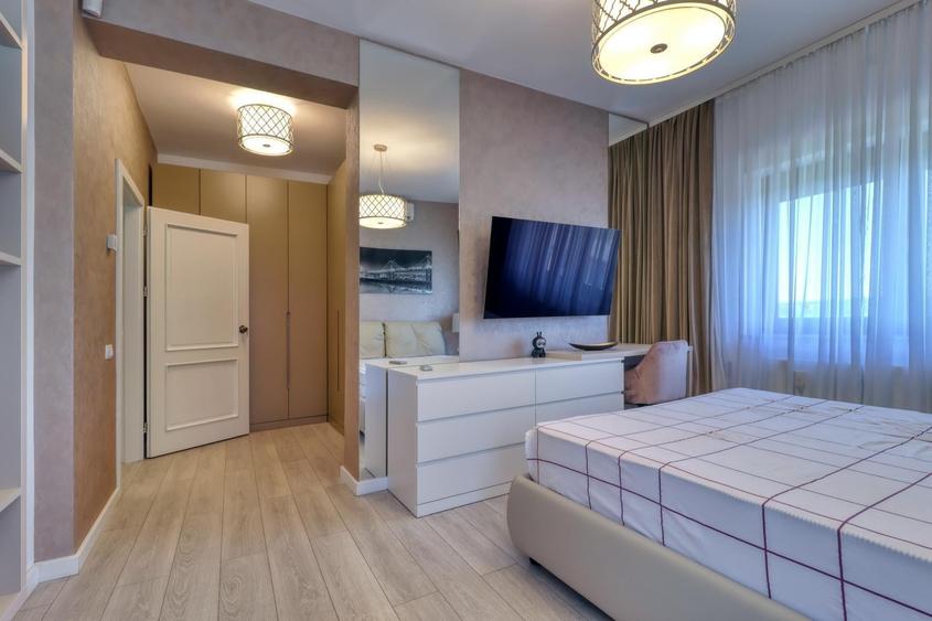 Casă individuală cu 6 camere cu Canalizare în Balotești